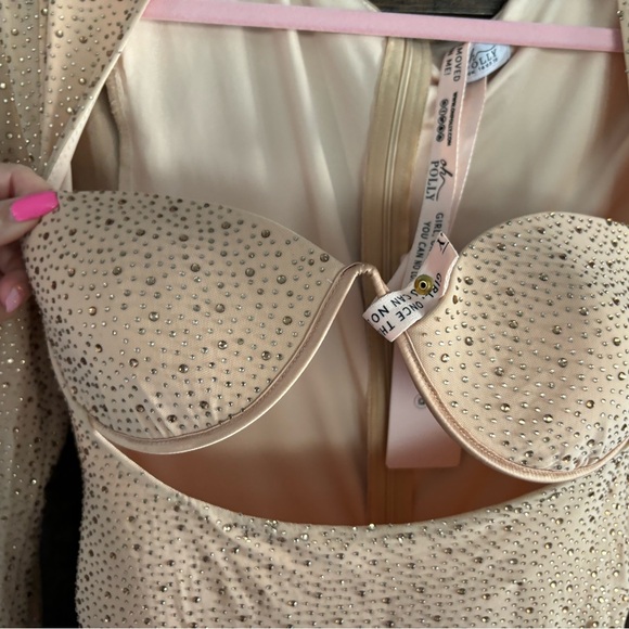 Brand new gorgeous dress!! - Picture 3 of 8